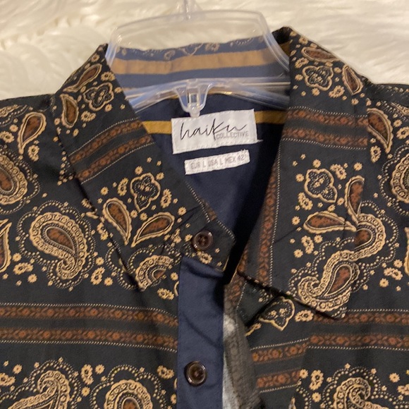 HAIKU Man Shirt size L length 30” bust 40”short sleeve - Picture 12 of 12